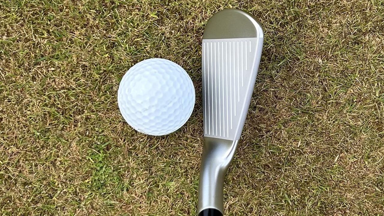 Photo of the Mizuno Pro S3 7 Iron