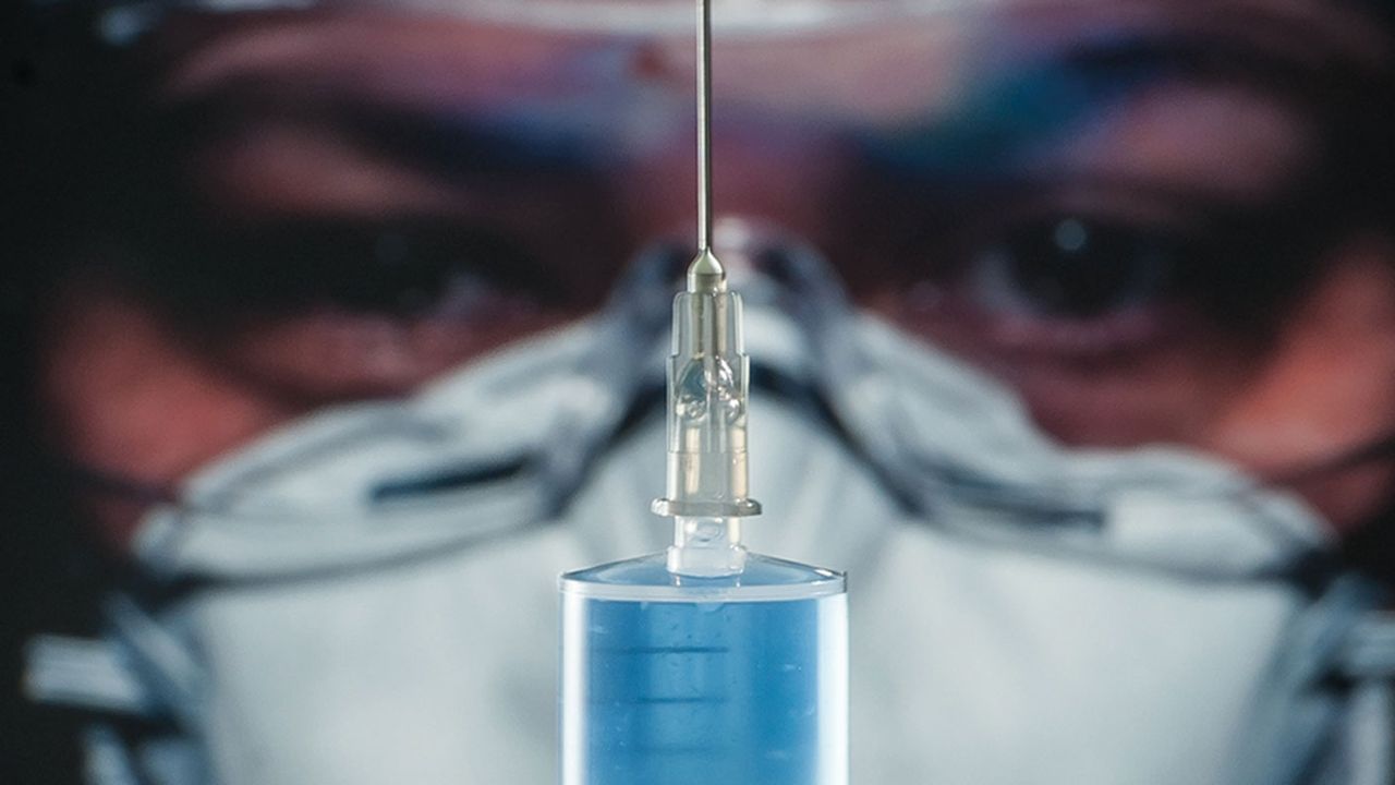 Close up of a syringe