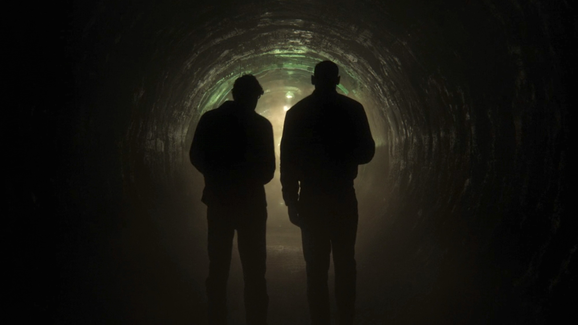 Hal and John following tunnel-digging construct in Lanterns Episode 4