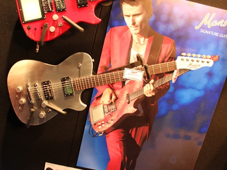 Manson dl-1 matt bellamy 'delorean' guitar: signature model