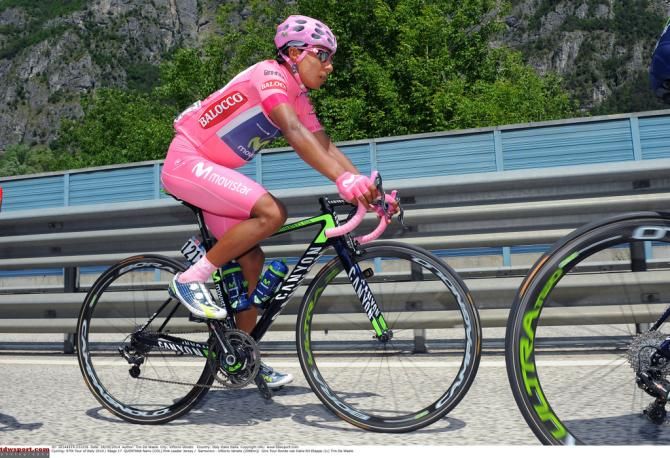 Nario Quintana (Movistar) just needed some pink shoes and a pink bike