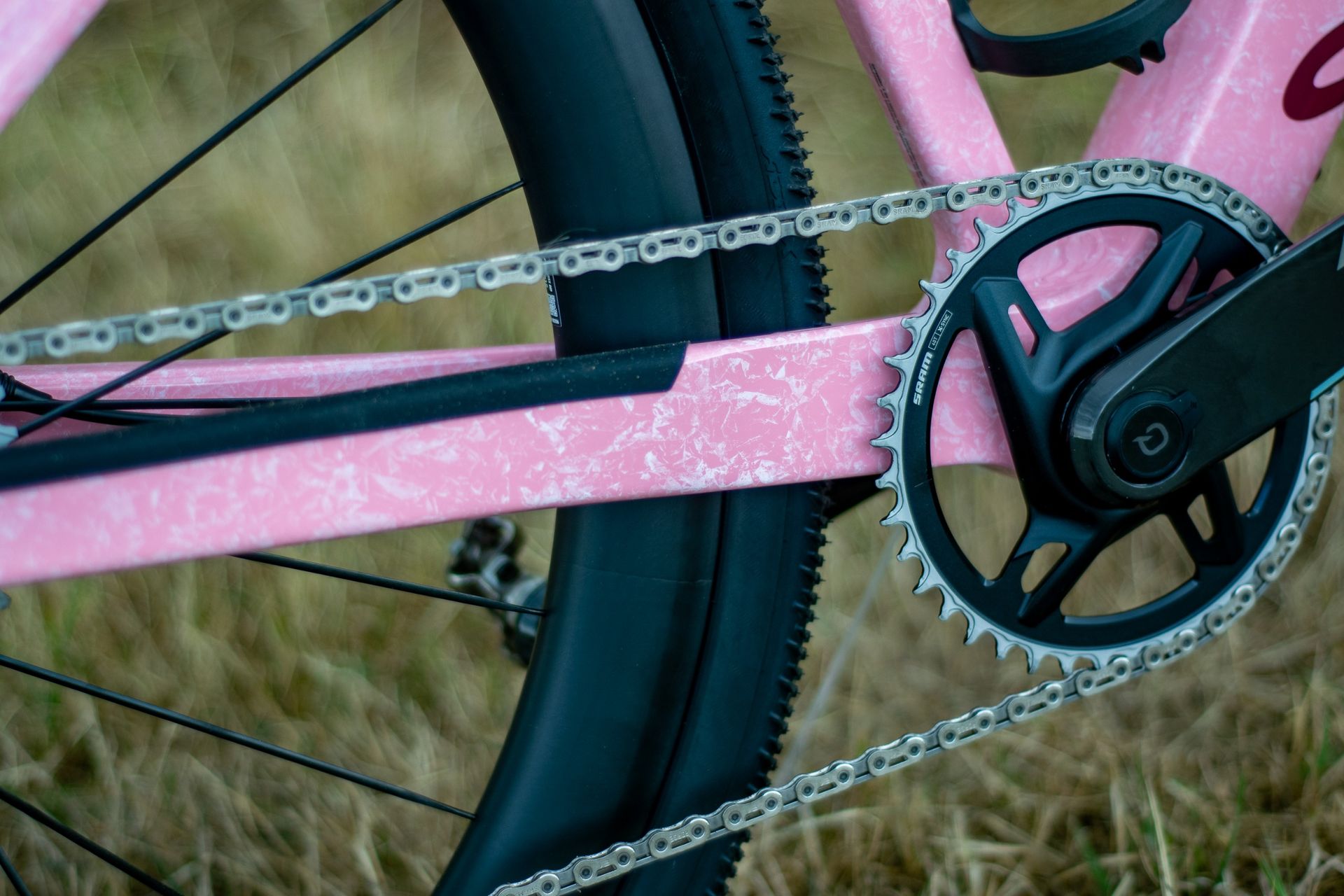 A Canyon Grail CF SLX 8 in the 'strawberry shake' colour 