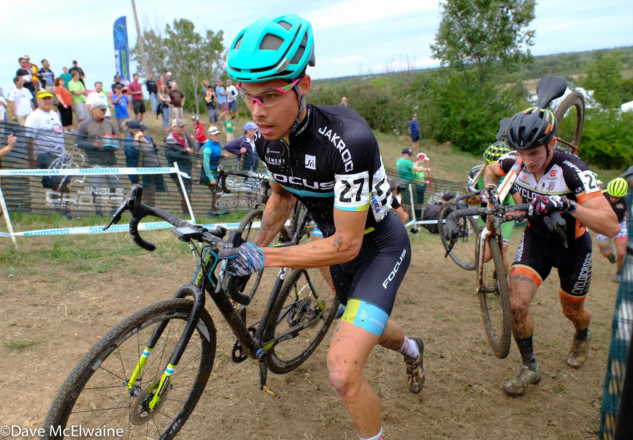 Jeremy Martin (Focus) pushing his bike up Mt. Krumpit early in the contest