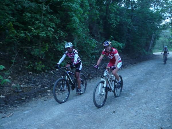 Ligia Madrigal and Rebecca Rusch on a pre-ride.