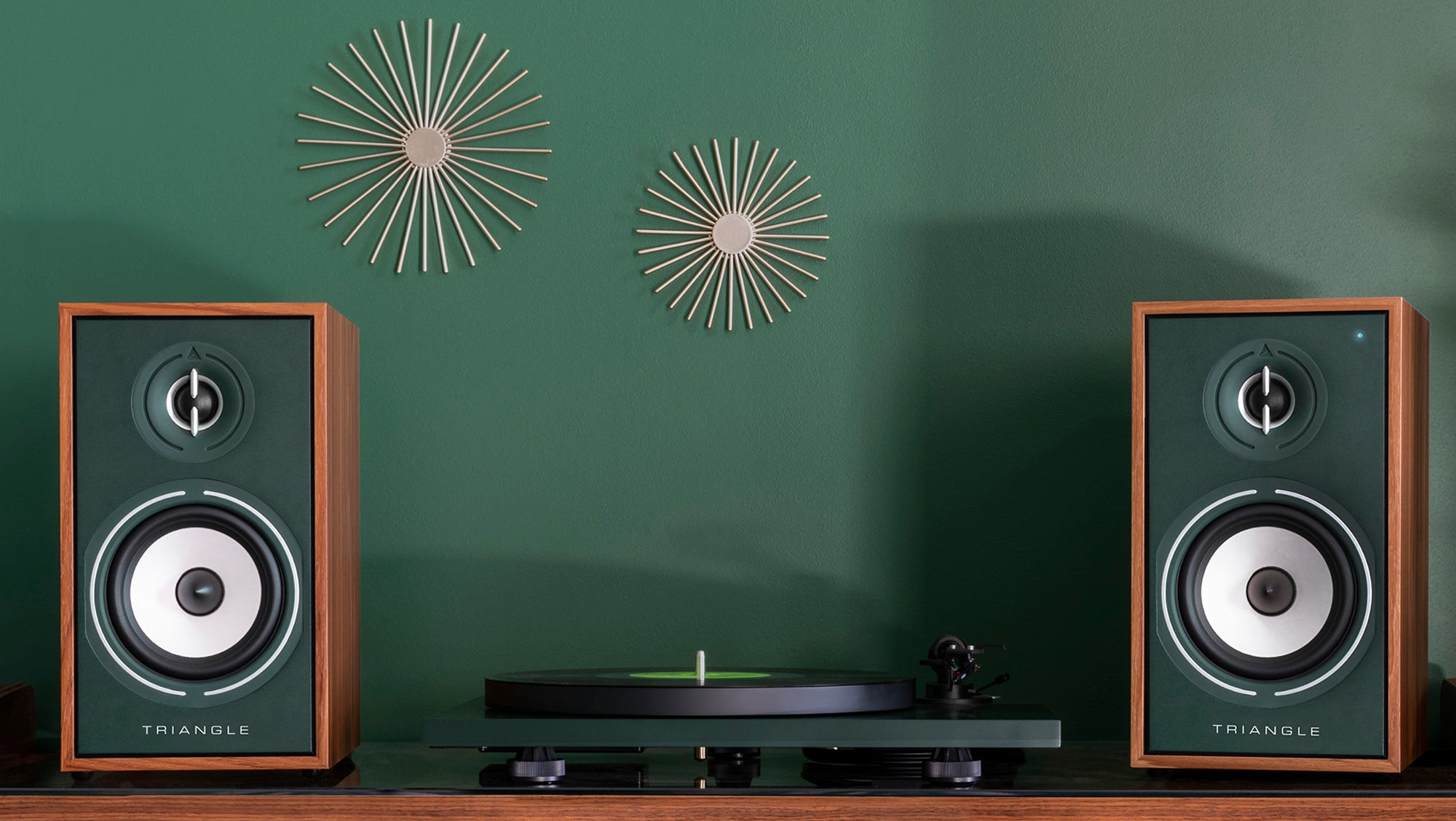 Triangle Lunar 1, created with Pro-Ject