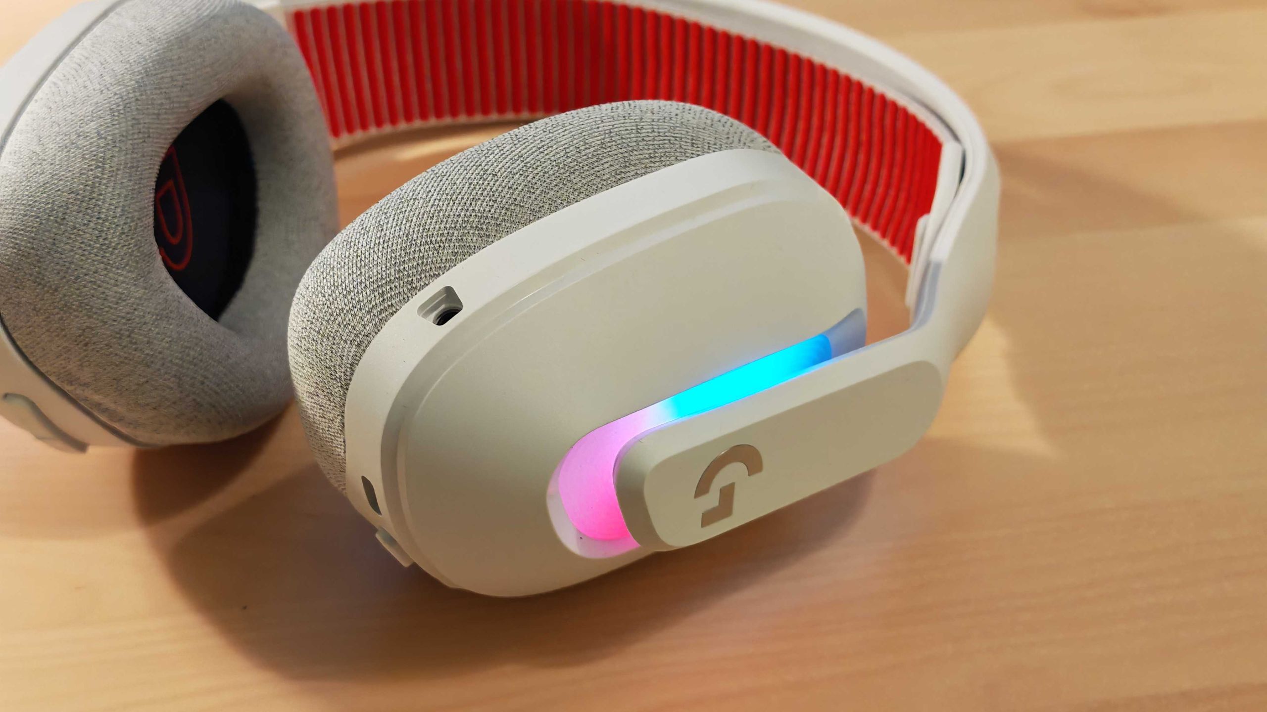 Ulasan Astro A20 X: cocok jika Anda bermain konsol dan PC di layar yang sama