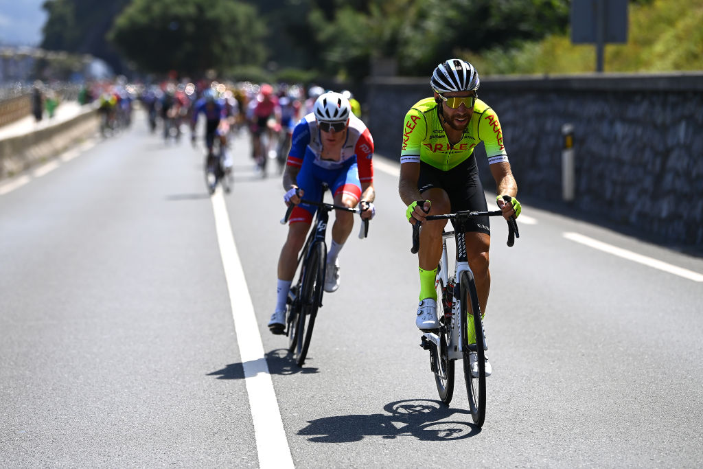 BILBAO SPAIN AUGUST 24 Clement Russo of France and Team Arka Samsic attacks during the 77th Tour of Spain 2022 Stage 5 a 1872km stage from Irn to Bilbao LaVuelta22 WorldTour on August 24 2022 in Bilbao Spain Photo by Tim de WaeleGetty Images
