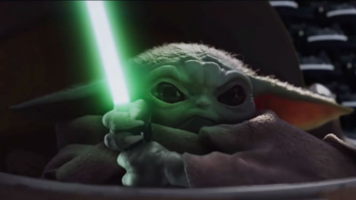 Watch Baby Yoda fight Darth Sidious in this hilarious Mandalorian fan