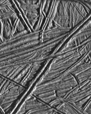 Cracks and ridges on the surface of Europa, Jupiter's moon