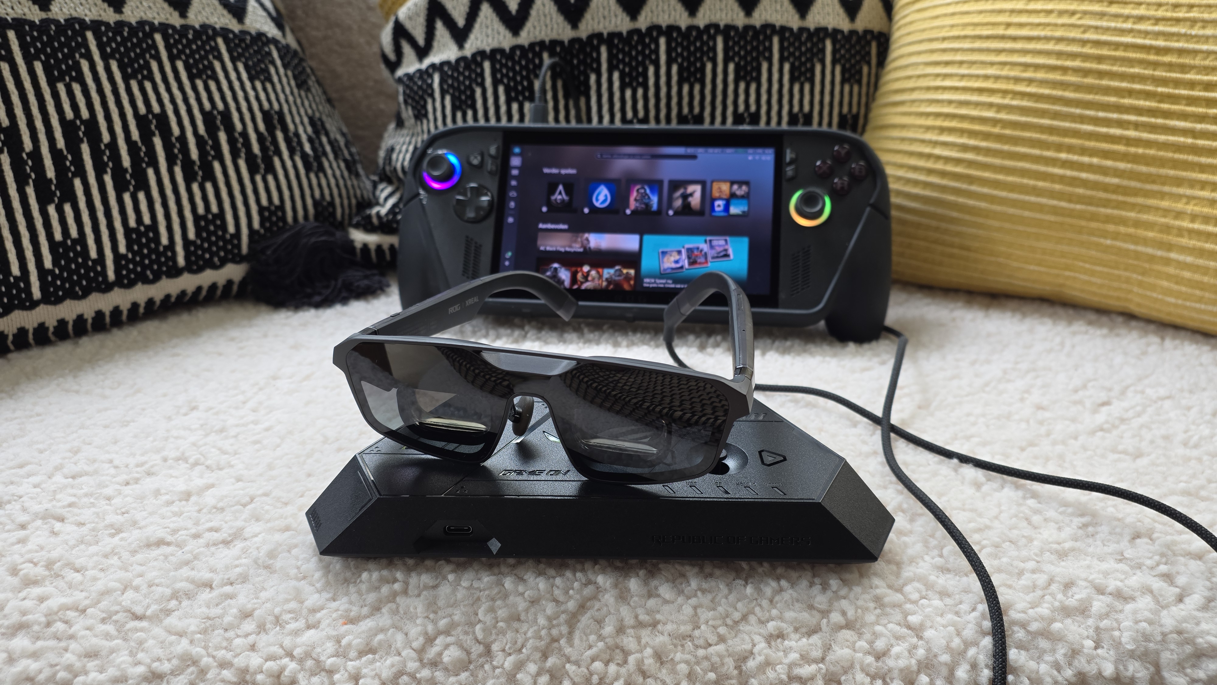 ASUS ROG XREAL R1