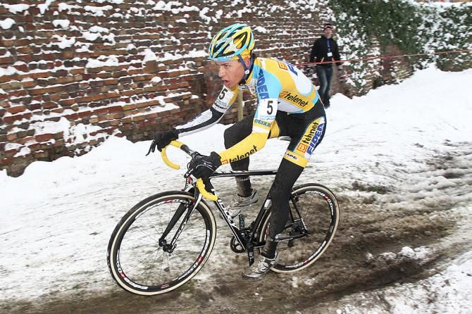 Tom Meeusen rides through the icy slush in Zonnebeke