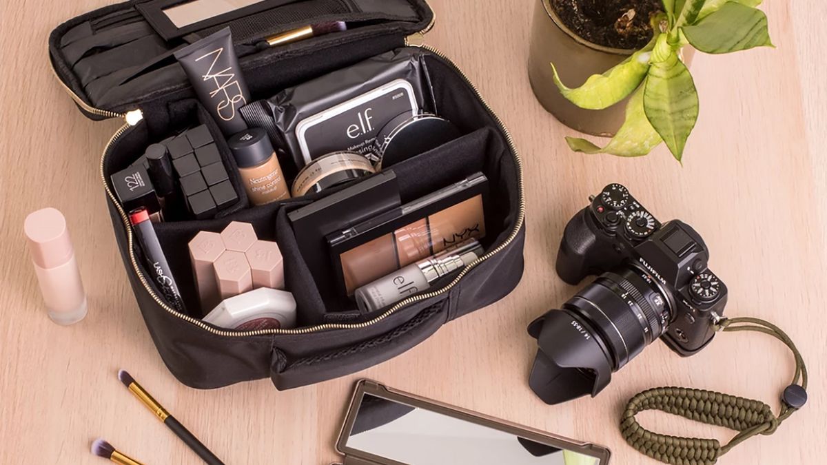 Best Makeup Bags theradar