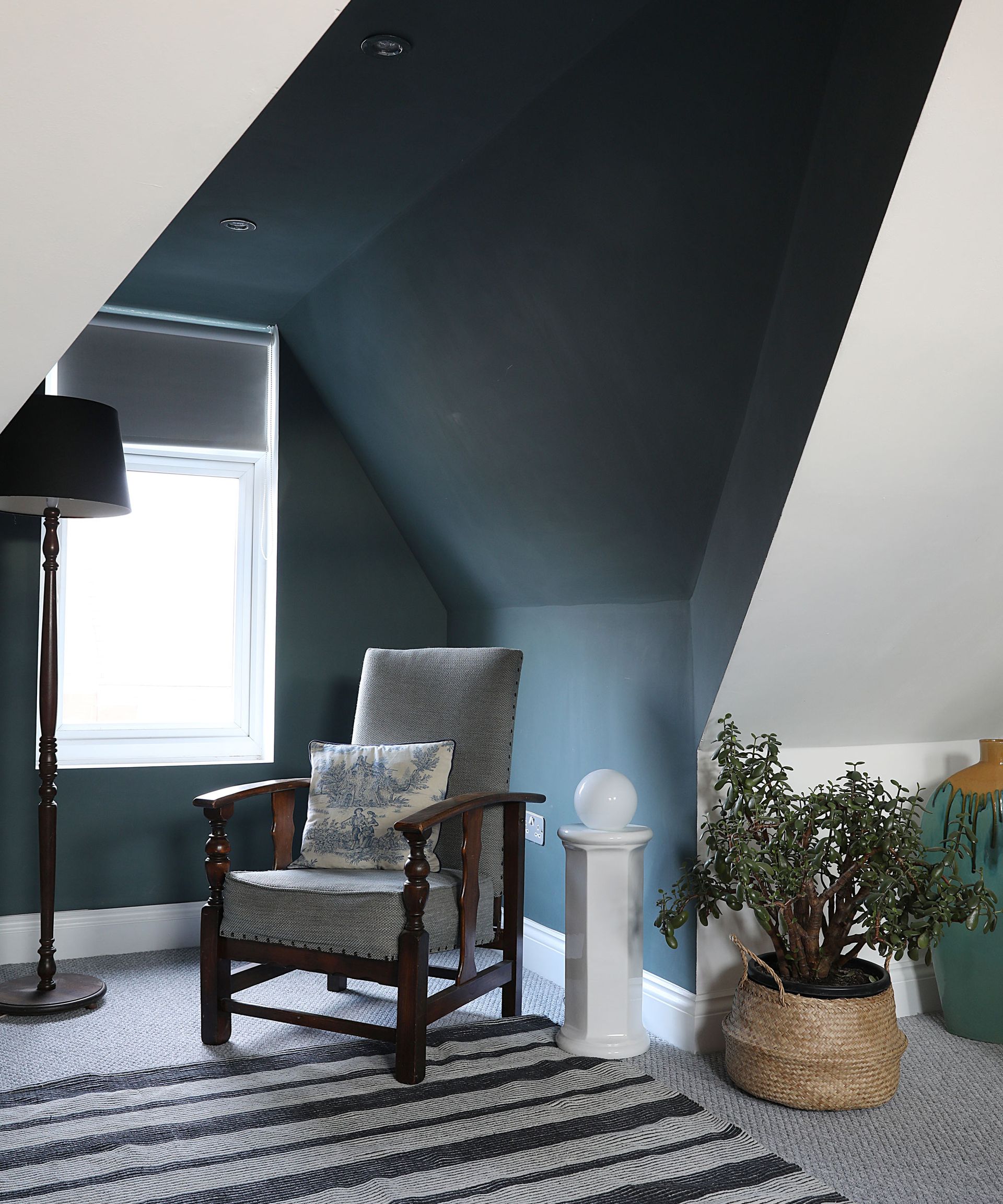 Rumah Newcastle Caroline Kilgour telah diperpanjang untuk kehidupan keluarga dengan konversi loteng dan dapur baru