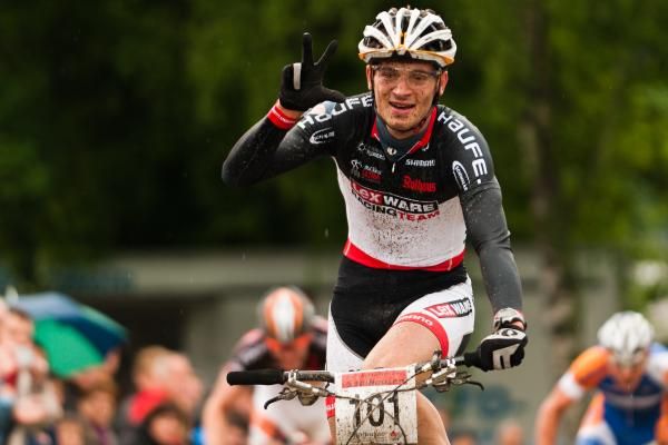 Markus Bauer (Lexware-Racing-Team) wins the under 23 race