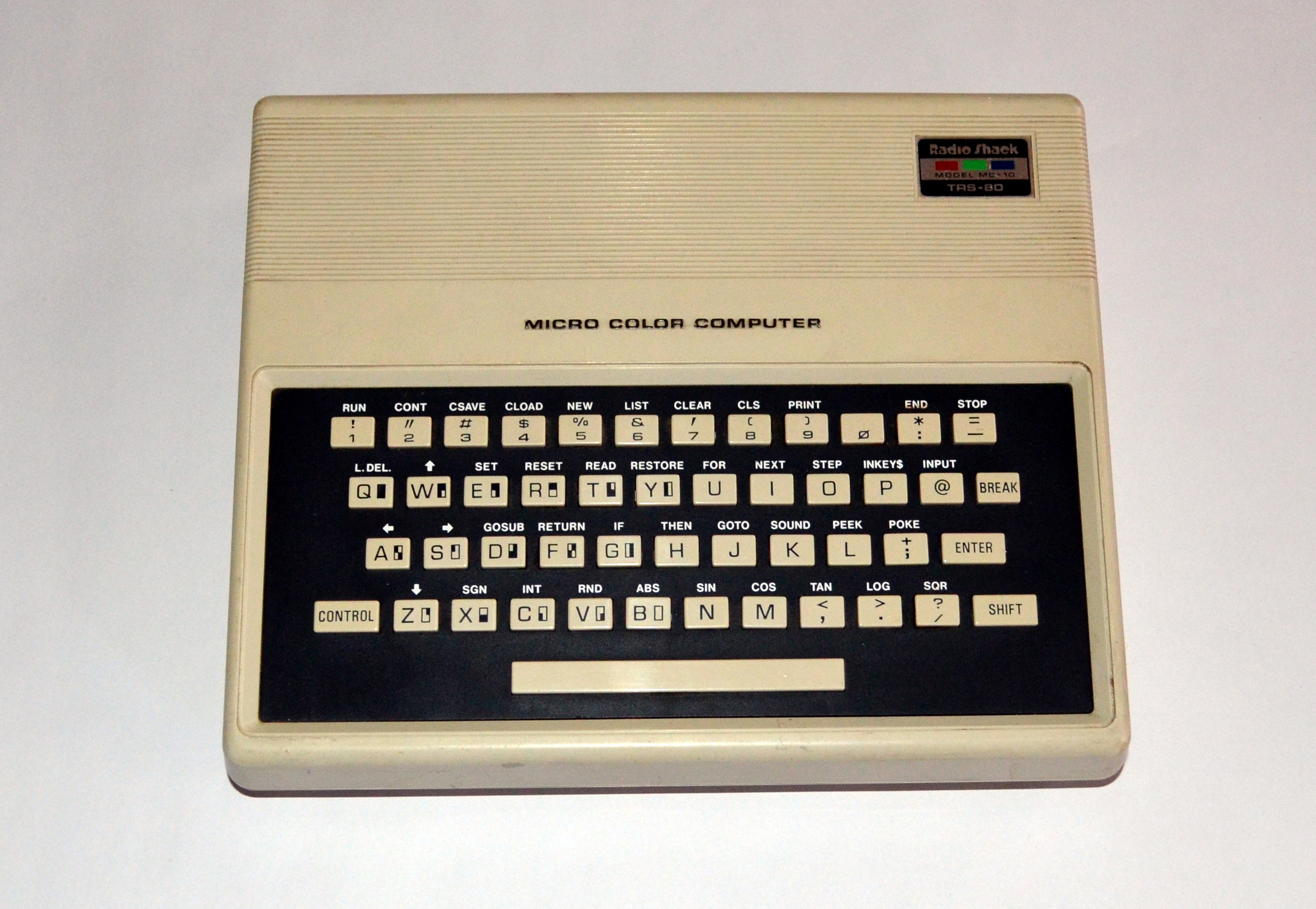 Tandy TRS-80 Micro Color Computer (1983)