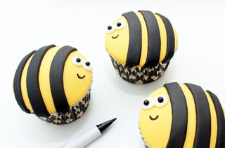 Bee cupcakes