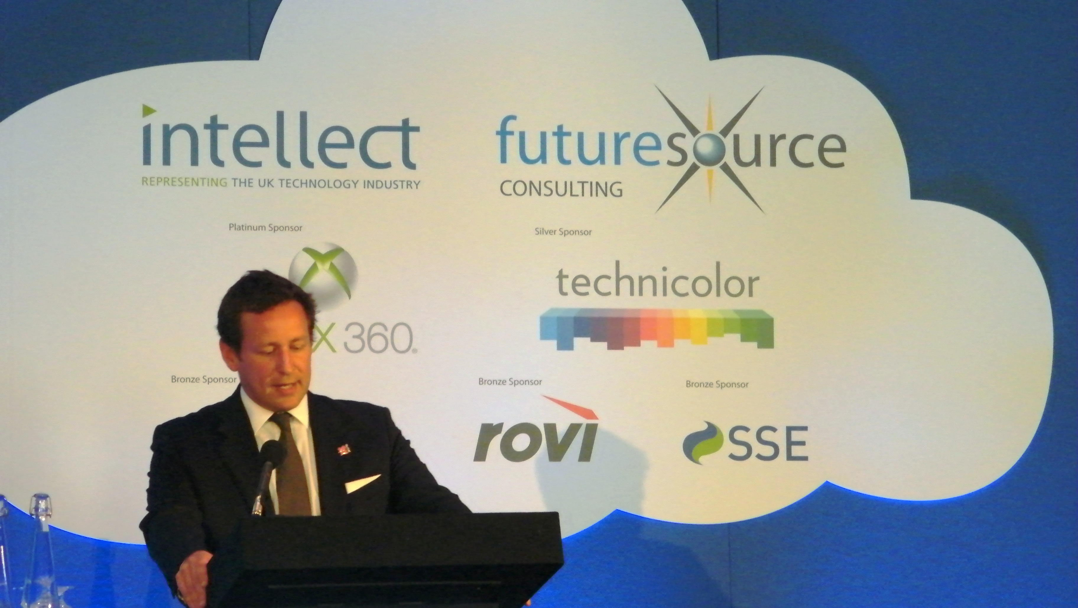 Ed Vaizey: telco&#039;s delaying 4G, not Ofcom