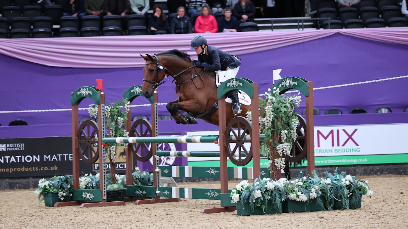 HOYS bronze league Terri HIll and T J Joy