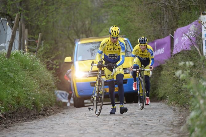 Sorensen chooses to save his legs and walks