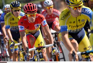 Alberto Contador (Tinkoff-Saxo) stays safely at the front of the field