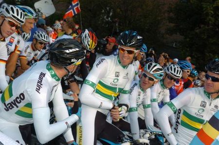 Michael Rogers (far right) with Australian teammates prior to the elite men's road race in Copenhagen