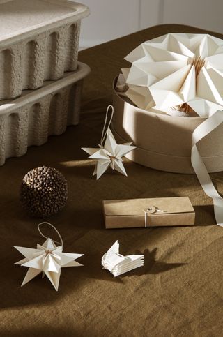 Paper stars make a beautiful Christmas decoration