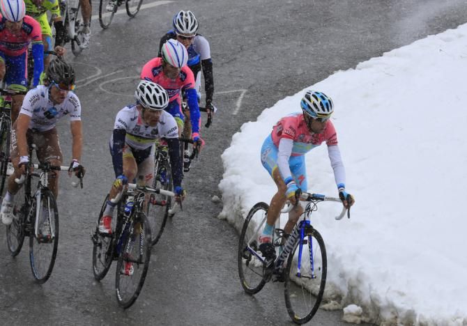 A marked Vincenzo Nibali leads the GC contenders
