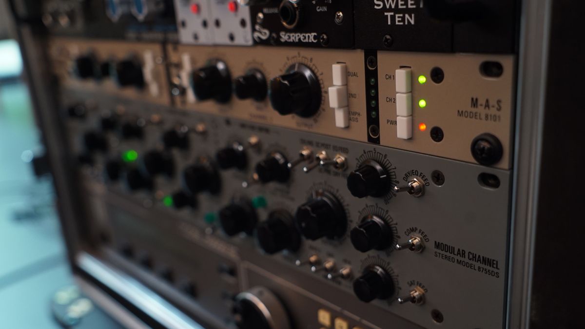 Sylvan Esso studio shots