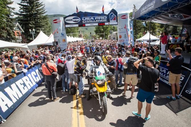 It was a busy scene at the start before the roll out.