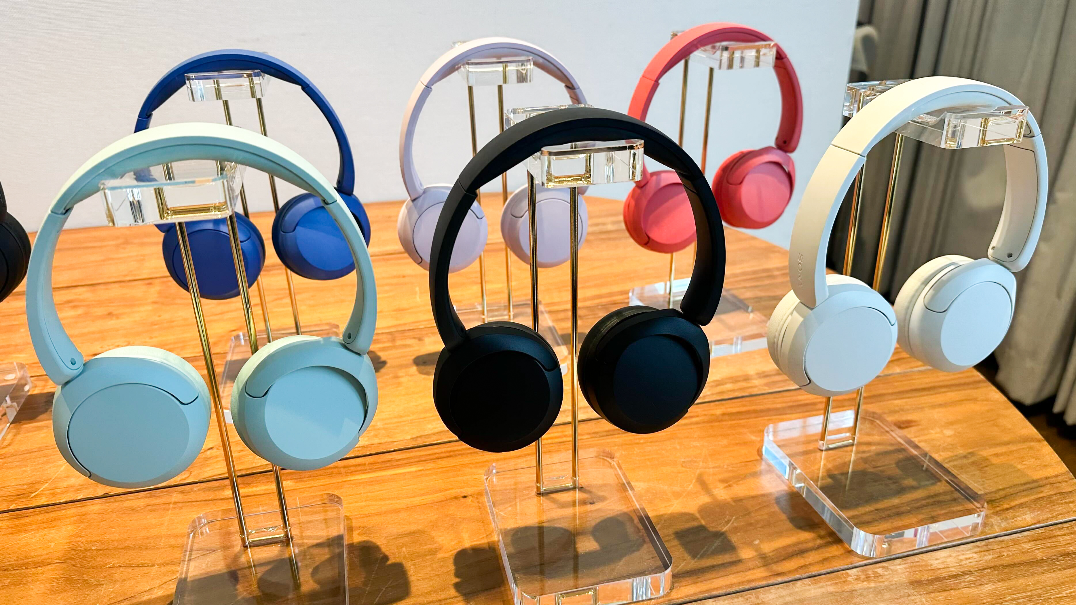 Sony WH-CH530 headphones