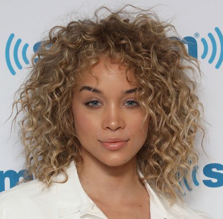 celeb curly haircuts jasmine sanders