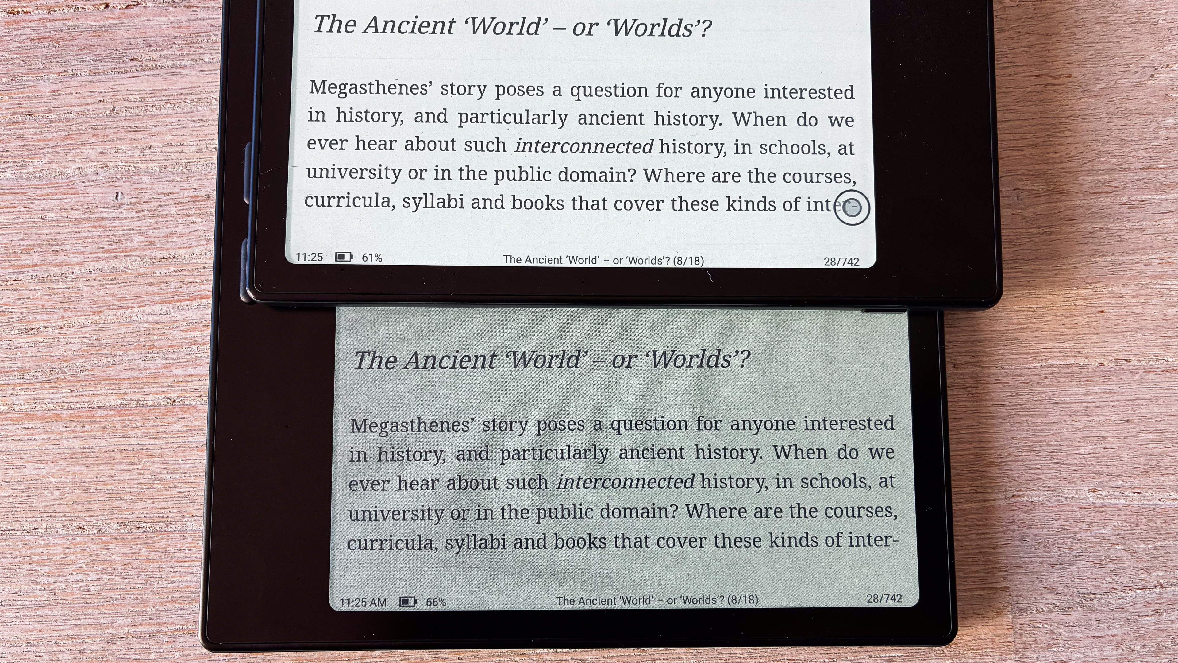 The same page displayed on the Boox Go Color 7 Gen II (below) and the Go 7 (top) at the same frontlight setting