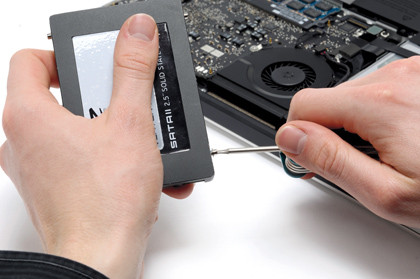 how to clean macbook hard drive