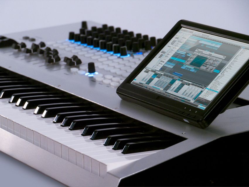 New StudioBLADE and iKeyDOCK keyboard workstations MusicRadar