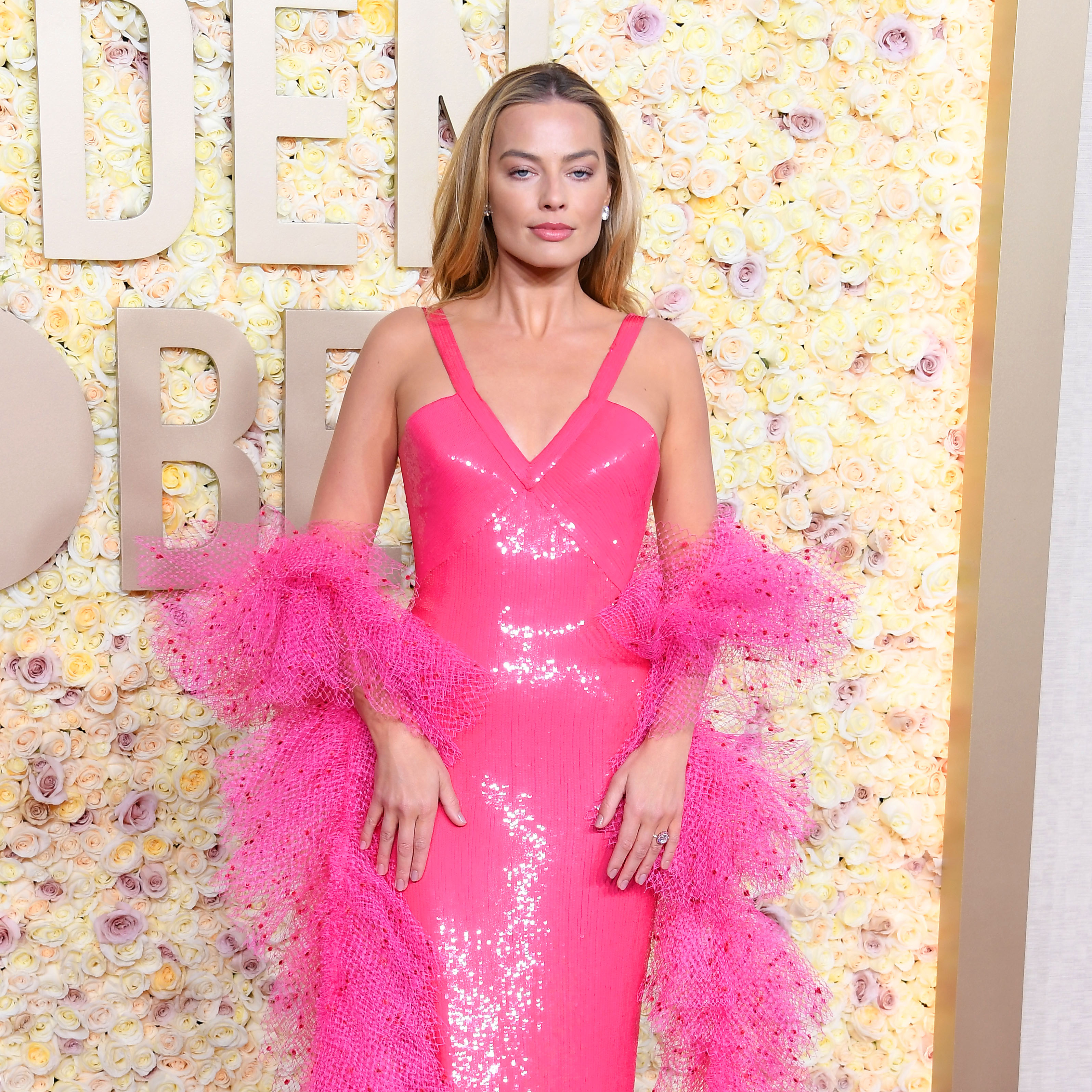  There's a story behind Margot Robbie's epic Golden Globes dress 