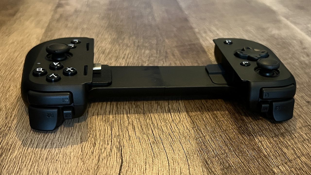 Razer Kishi V2 shoulder buttons