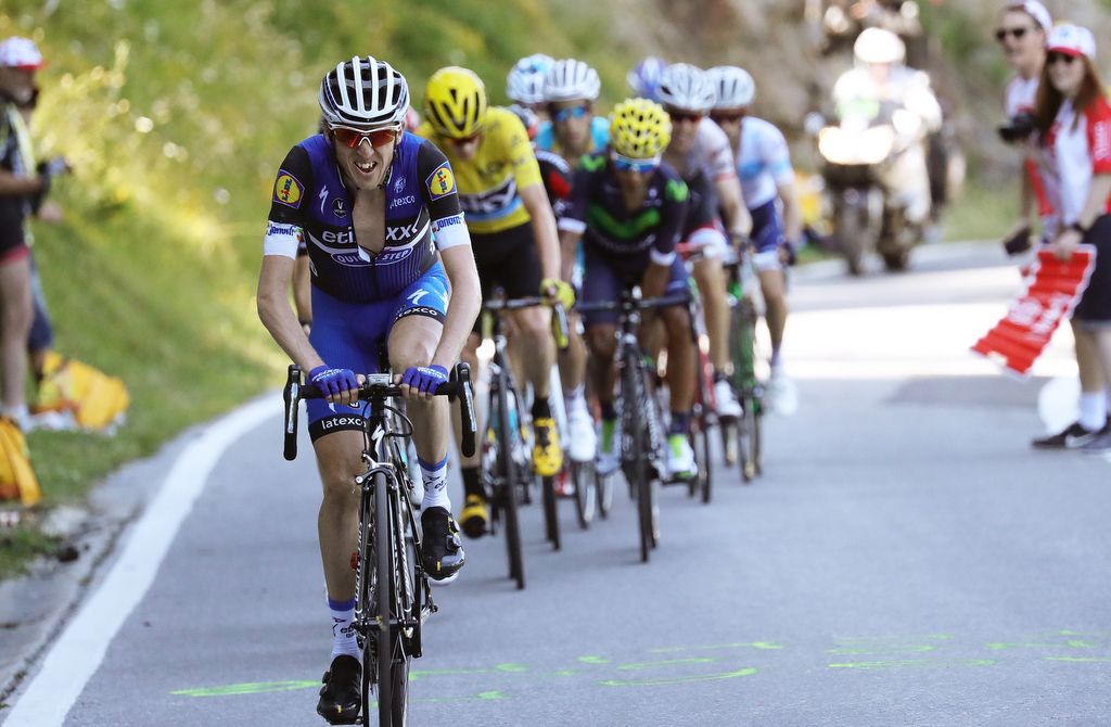 Dan Martin (Etixx-QuickStep) attacks