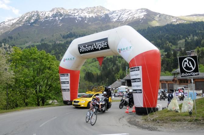 Matthew Busche (RadioShack Leopard) alone in the lead with 1km remaining