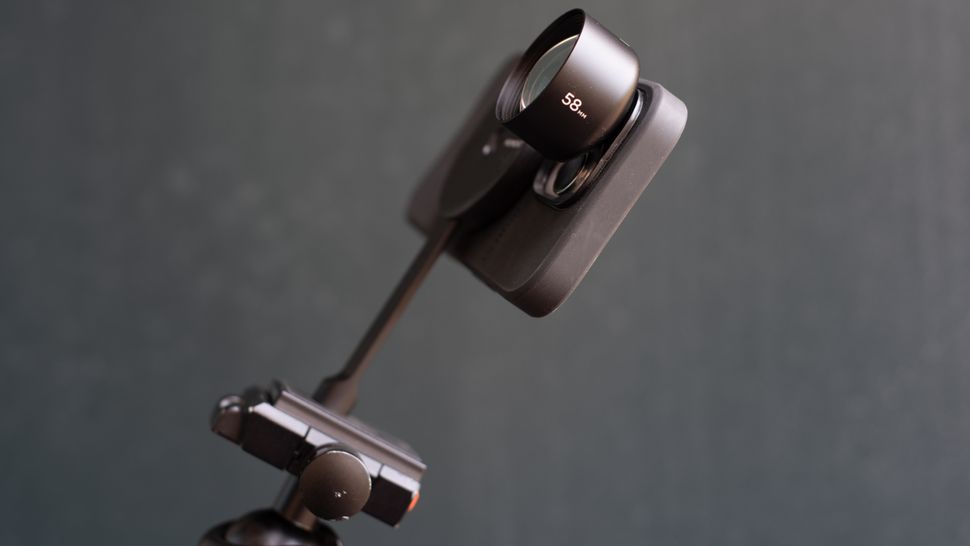 Take the best photo of tonight's Blue Moon supermoon with your