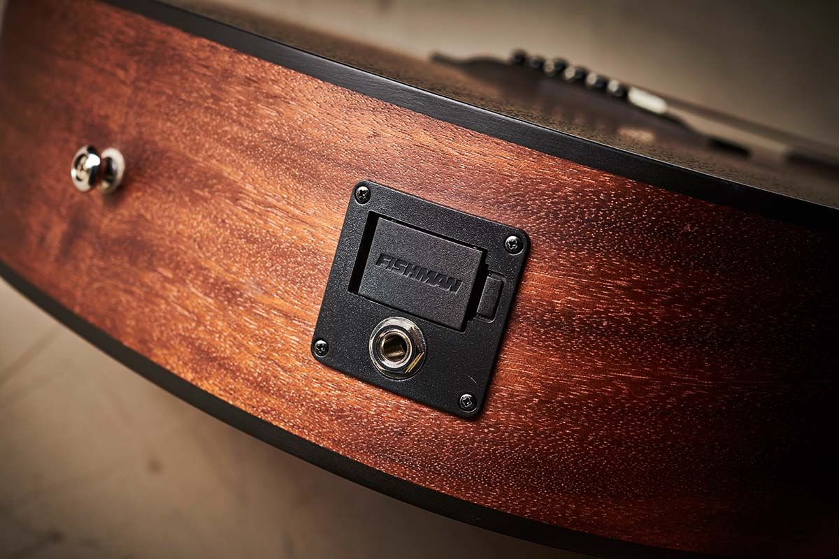 Cort Core-OC Series