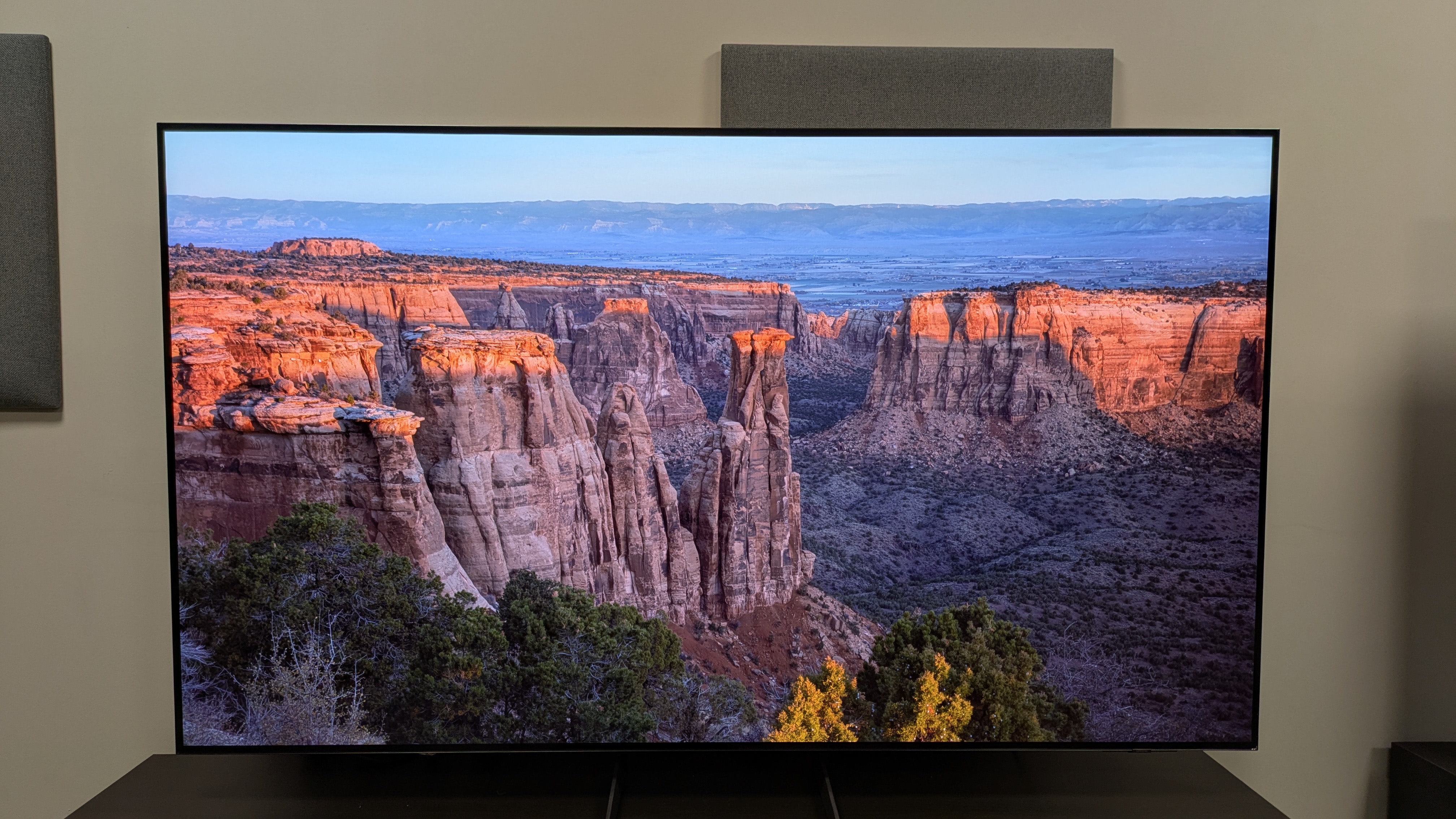 Samsung S85F with canyon on screen