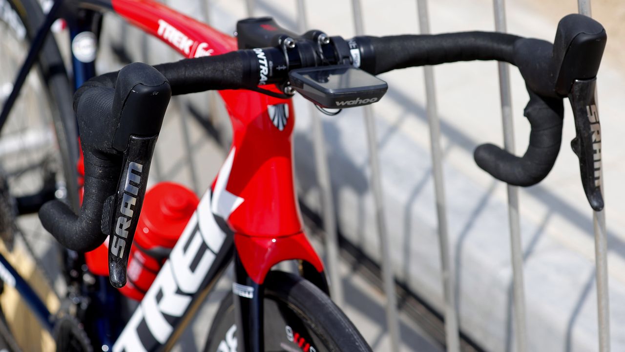 Vincenzo Nibali's Trek &Eacute;monda SLR 9 eTap Disc