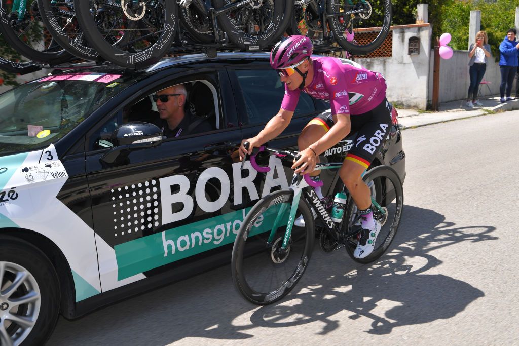 Pascal Ackermann (Bora-Hansgrohe) in the maglia cicliamino