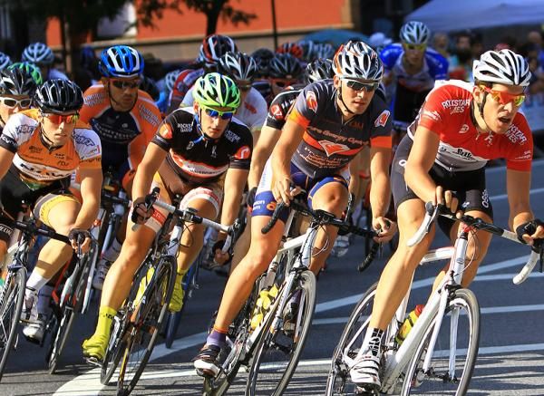 Last Year's winner, Benjamin Edmuller (Transportation Alternatives/RockStar) follows Olympian Bobby Lea (Pure Energy Cycling-ProAirHFA) around the first turn.