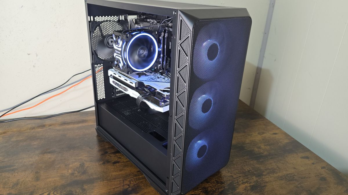 Montech Air 903 Max Case Review: Maximum thermal performance on a budget