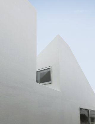 Kumagaya House, Saitama, Japan by Hiroo Okubo / Chop+Archi