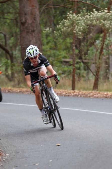Ruth Corset (QLD) stayed away for about half a lap, before getting caught on the descent