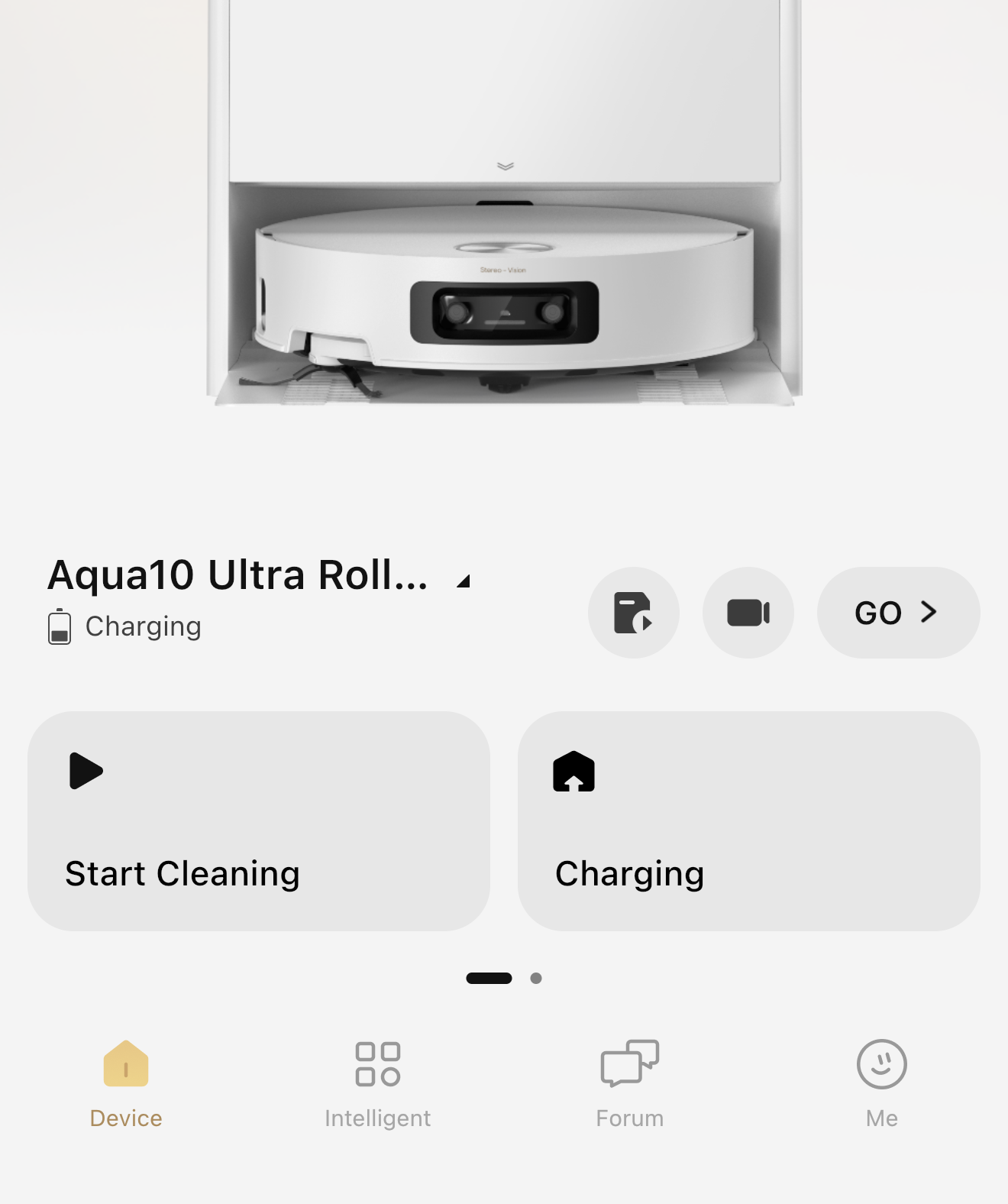 Dreame Aqua10 Ultra Roller app home screen showing the robot charging with Start Cleaning and Charging controls