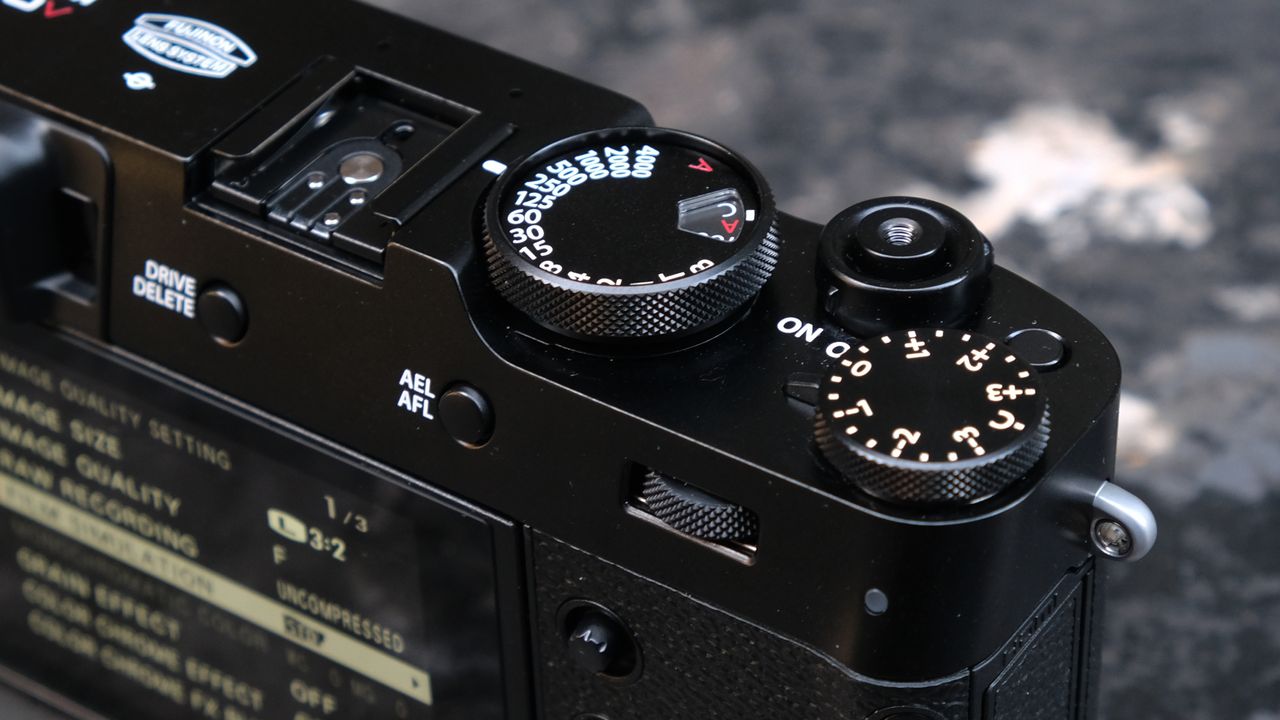 Fujifilm X100V