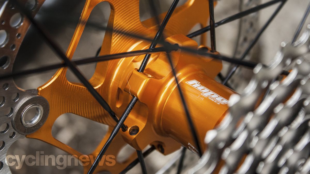 Hope RD40 carbon wheelset